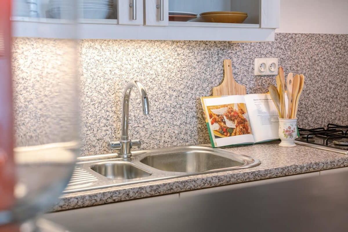 קנוקה-הייסט Huswell - Beautiful And Spacious Studio With Side Seaview מראה חיצוני תמונה